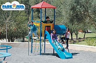 "עליבאבא" מתקן חצר